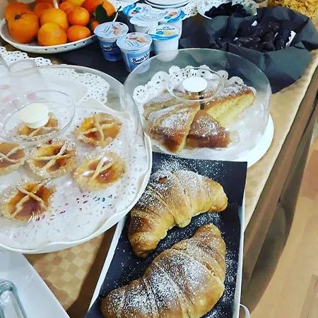 Mercury Room&breakfast Couette-café