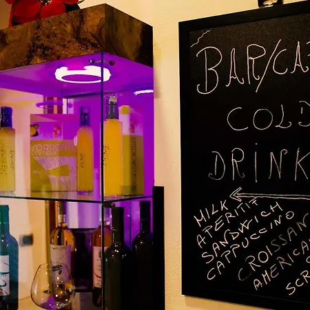 Mercury Room&breakfast Couette-café