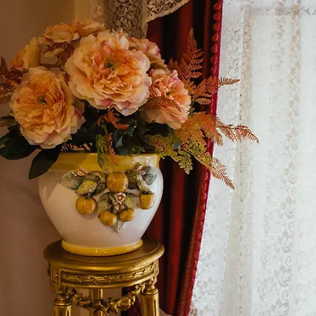 Mercury Room&breakfast 3*